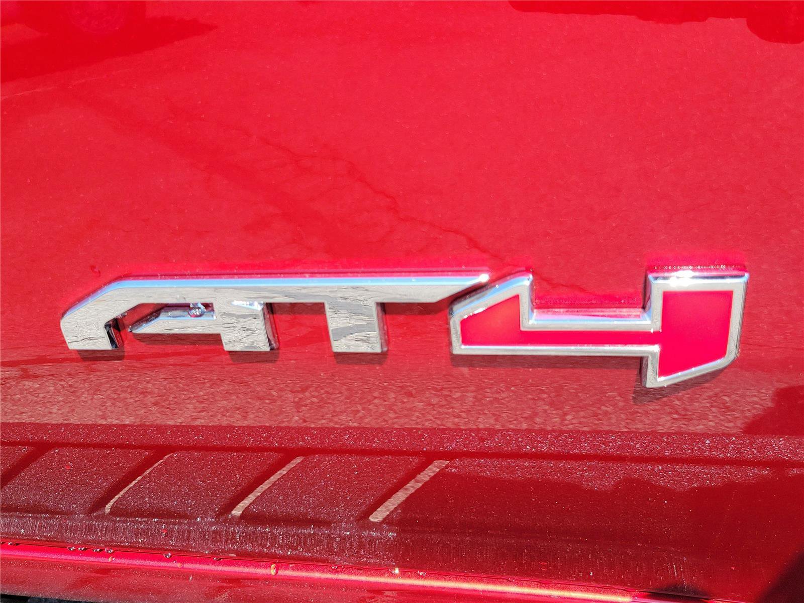 New 2026 GMC Sierra 2500 AT4 w/ AT4 Premium Plus Package AWD/4WD image 8