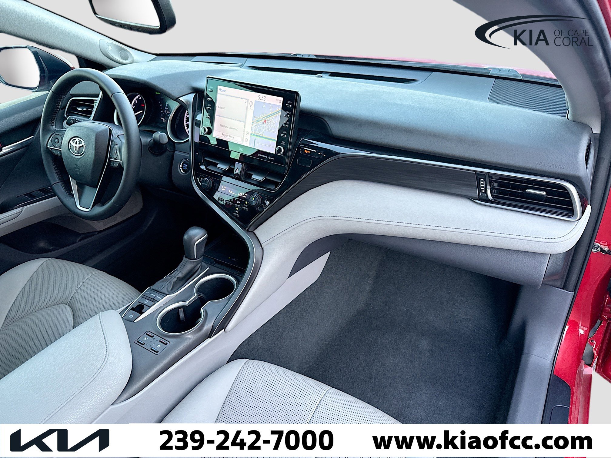 Used 2023 Toyota Camry XLE w/ Navigation Package image 13