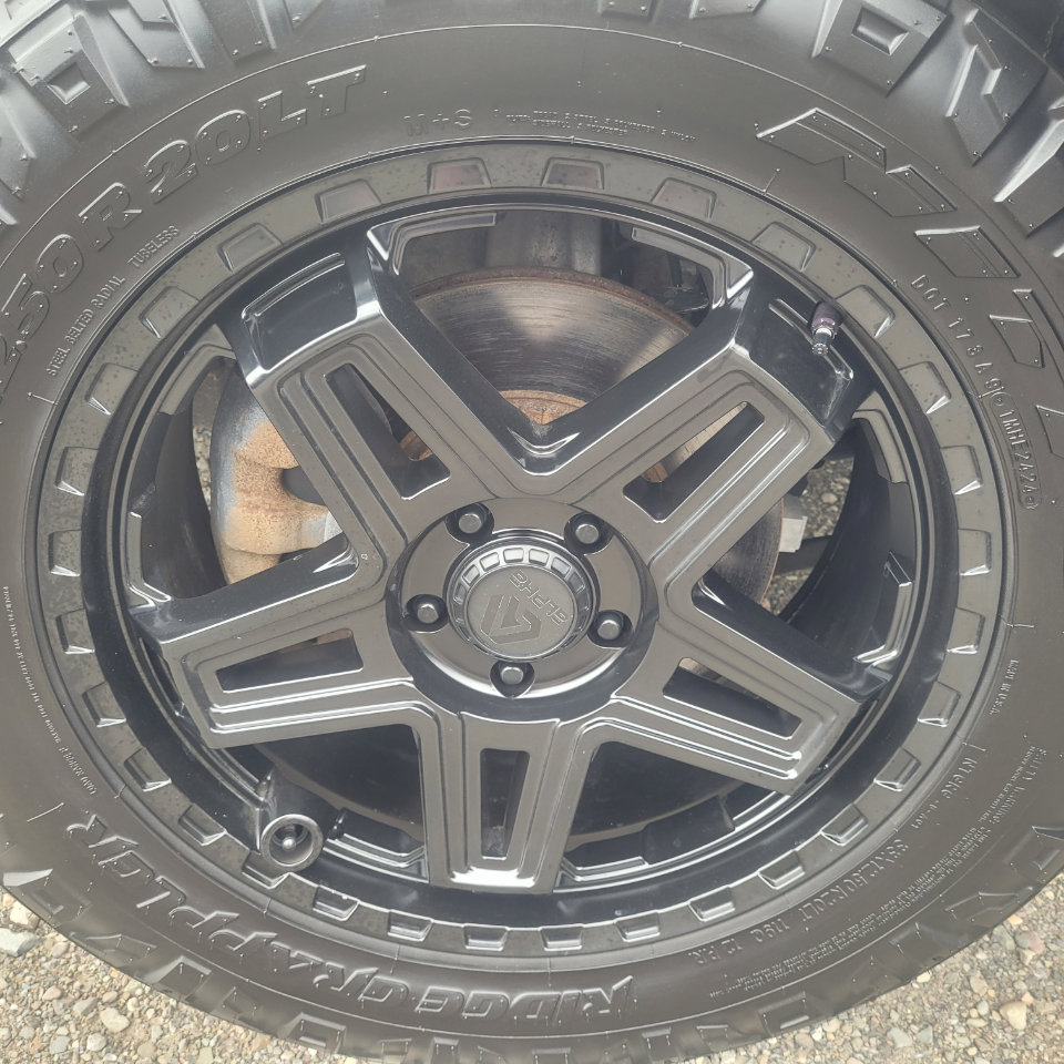 Used 2020 Land Rover Defender 110 S image 46