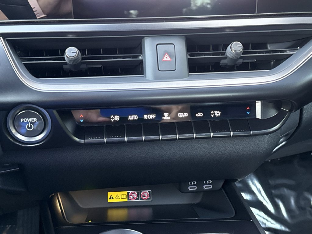 Used 2023 Lexus UX 250h AWD w/ Premium Package image 17