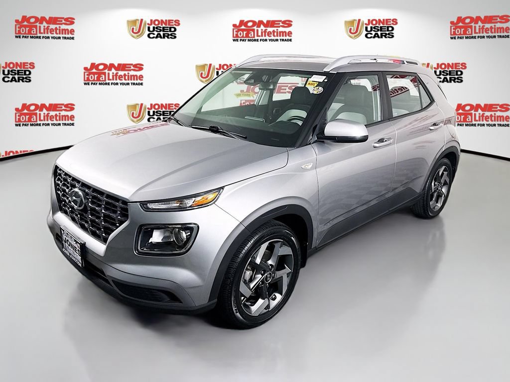 Certified 2023 Hyundai Venue SEL FWD image 14