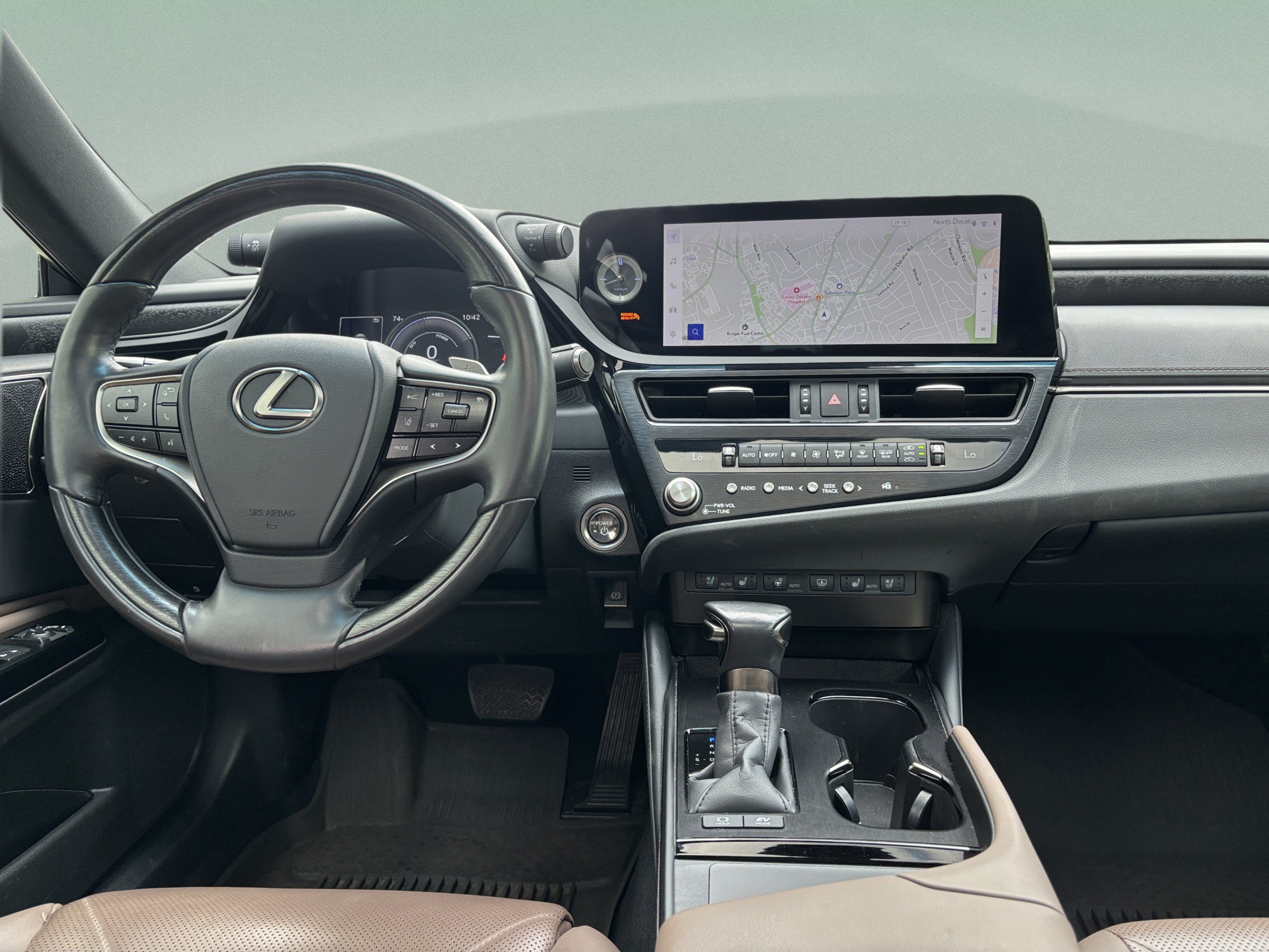 Used 2024 Lexus ES 300h Ultra Luxury w/ Accessory Package (Z2) FWD image 7
