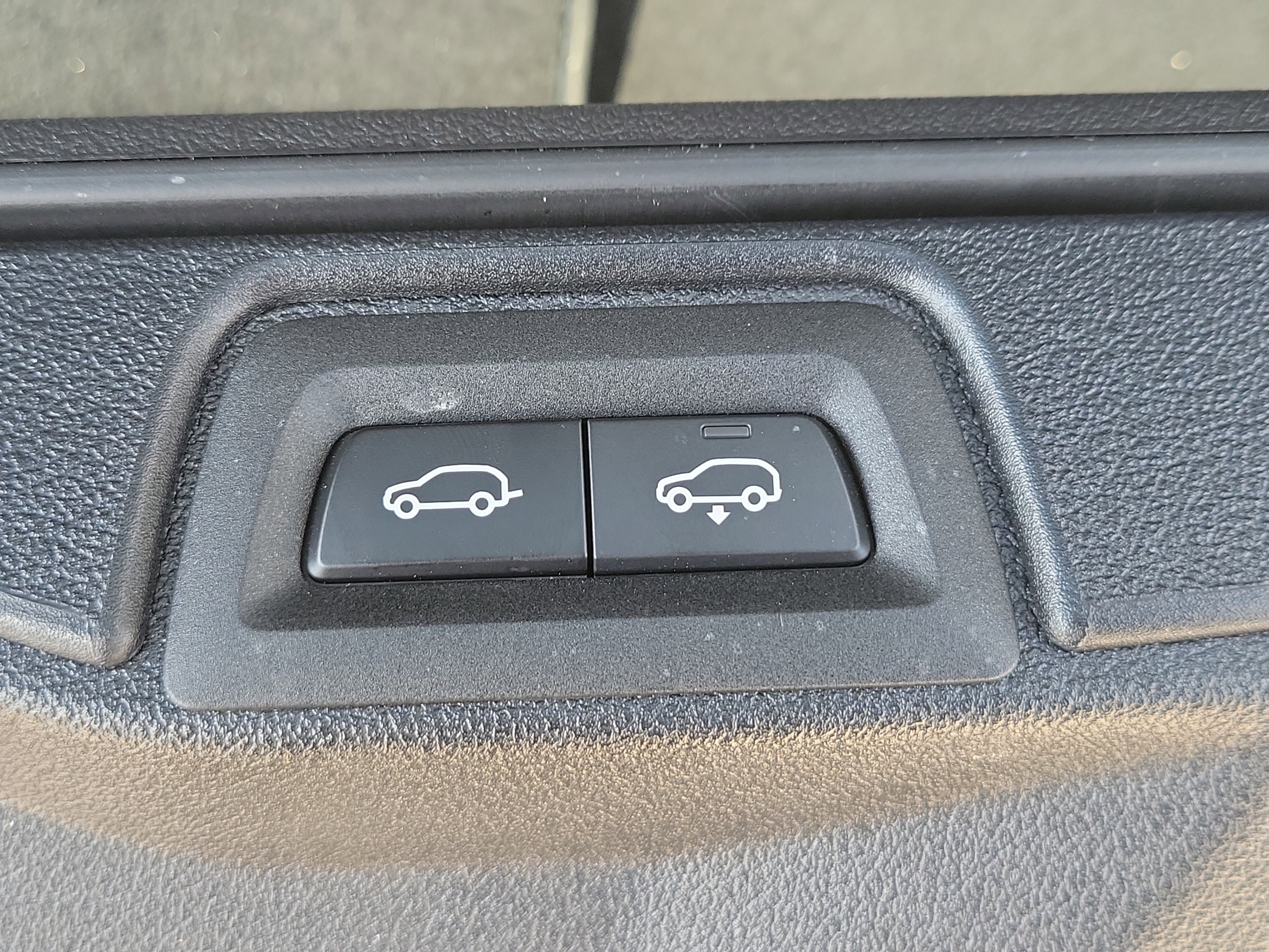 Used 2024 BMW ALPINA XB7 image 8