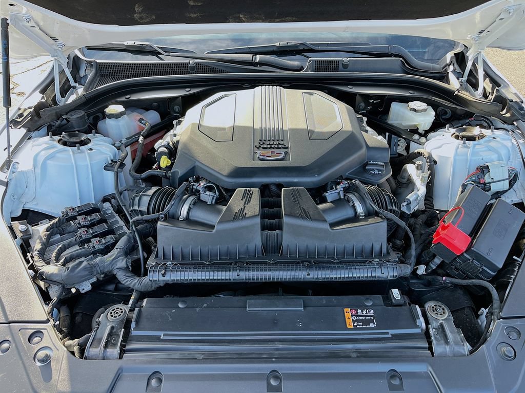 Used 2023 Cadillac CT5 V w/ Platinum Package RWD image 32