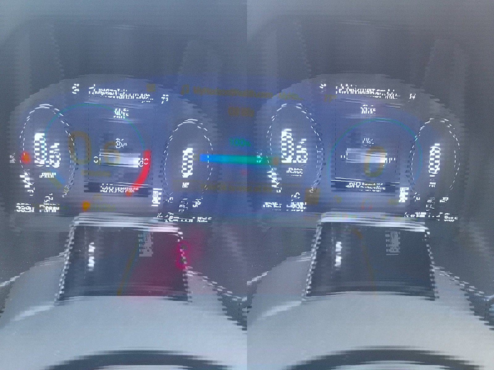 Used 2025 Ford Explorer ST image 21