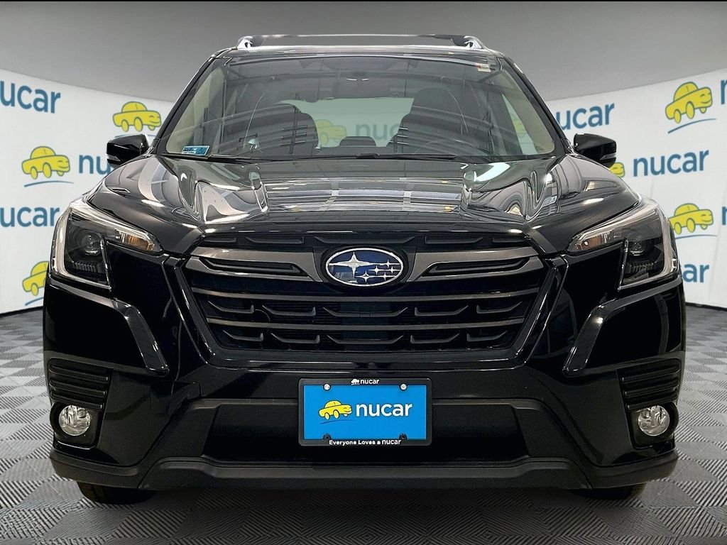 Used 2022 Subaru Forester Limited AWD/4WD image 2