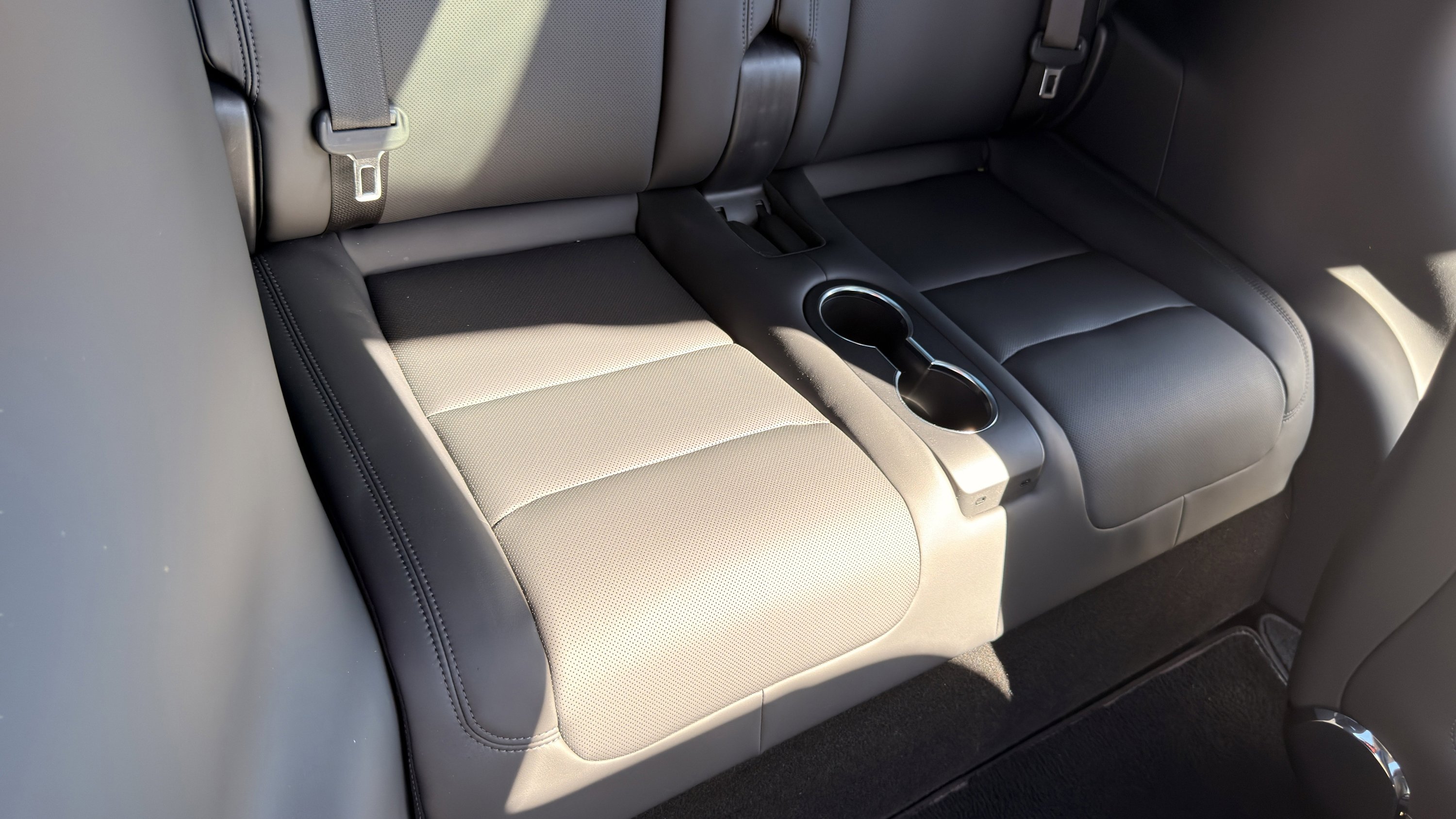 Used 2022 Tesla Model X Plaid image 37