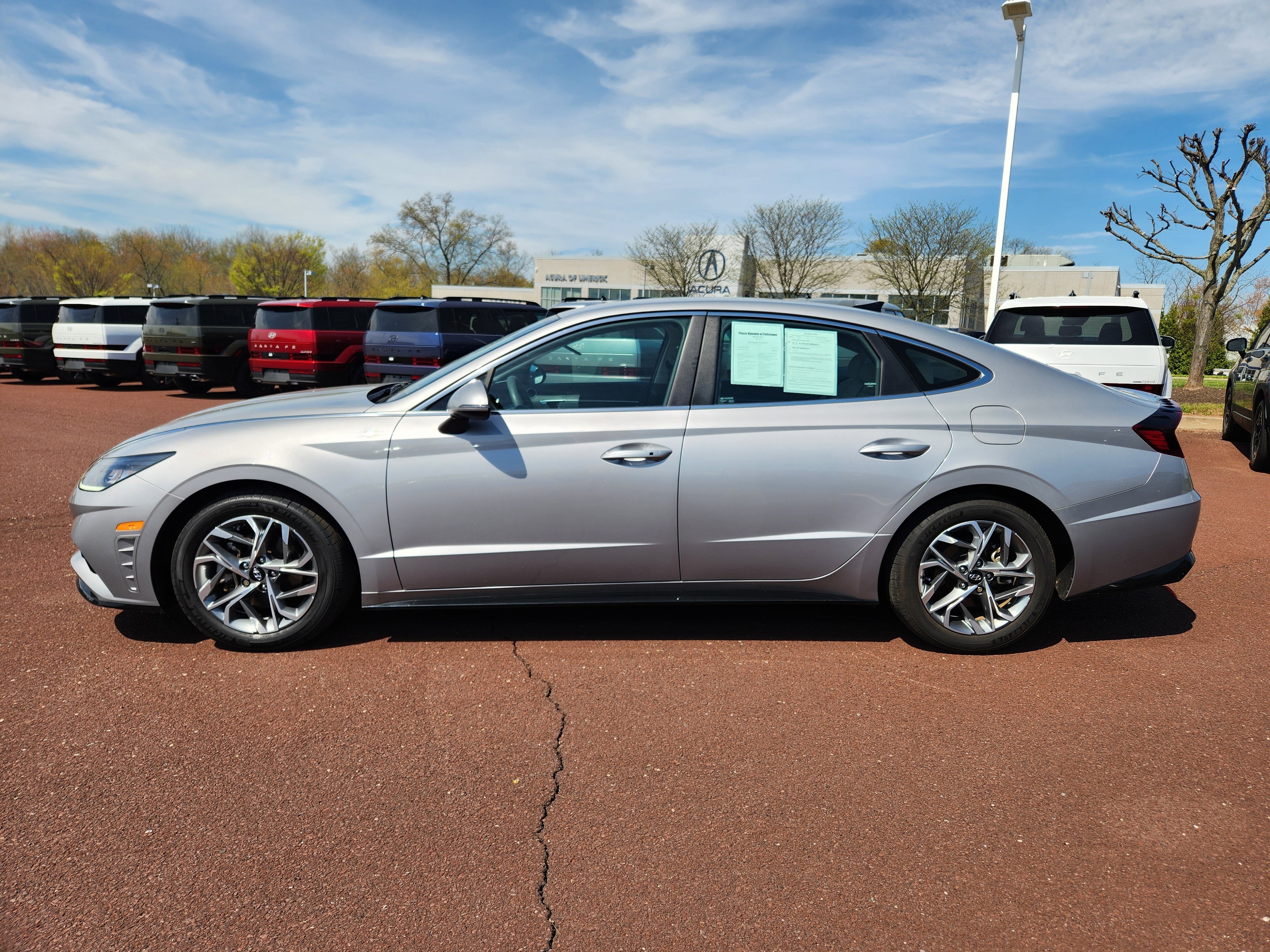 Certified 2023 Hyundai Sonata SEL w/ Preferred Accessory Package image 5