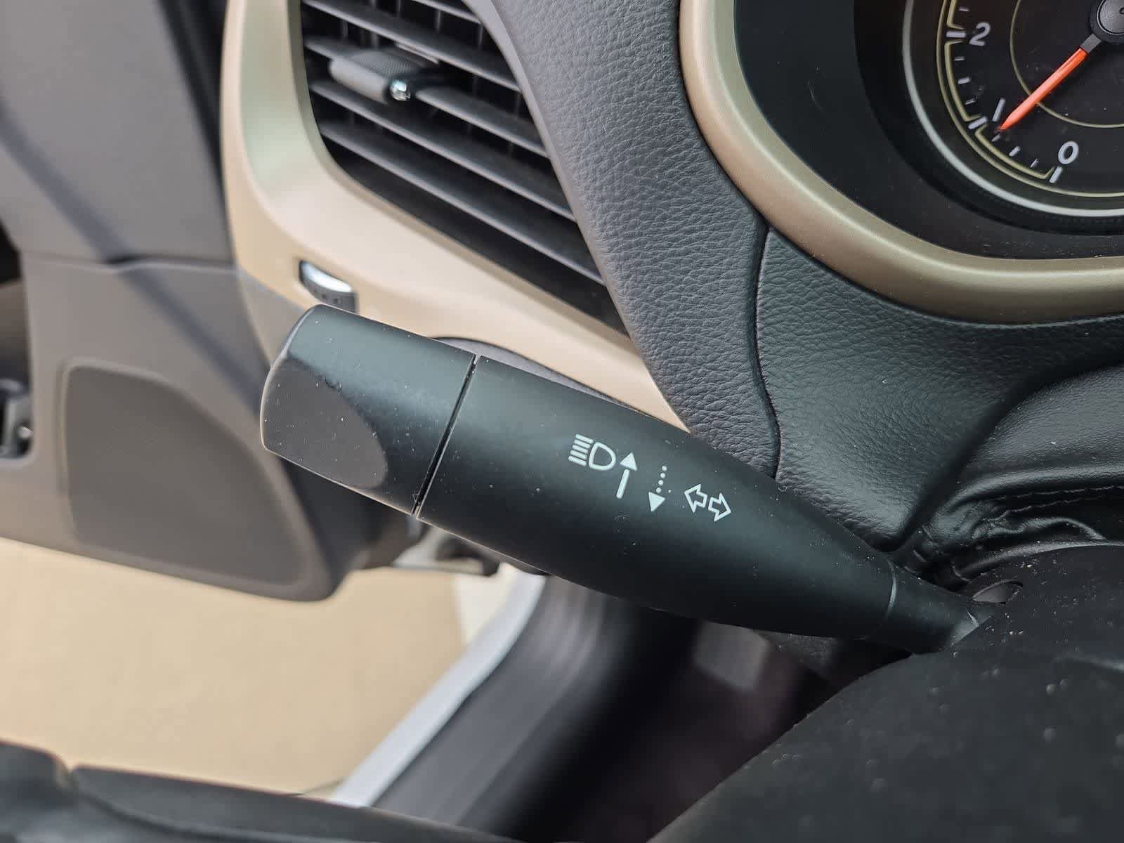 Used 2017 Jeep Cherokee Limited FWD image 25