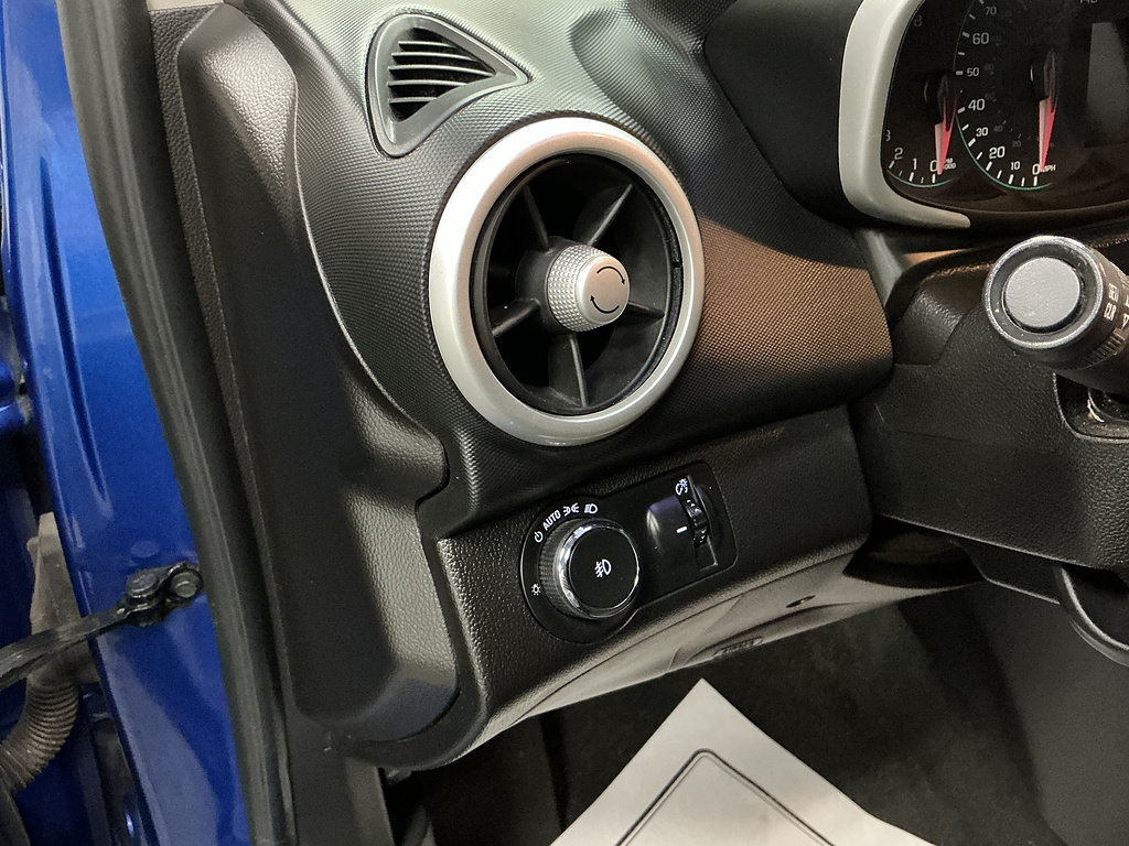 Used 2019 Chevrolet Sonic LT w/ Convenience Package FWD image 11