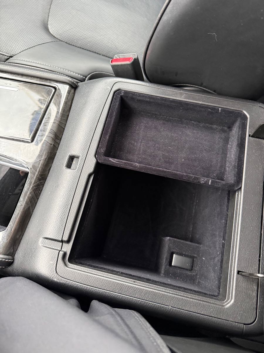 Used 2022 INFINITI QX80 Luxe w/ Cargo Package image 29