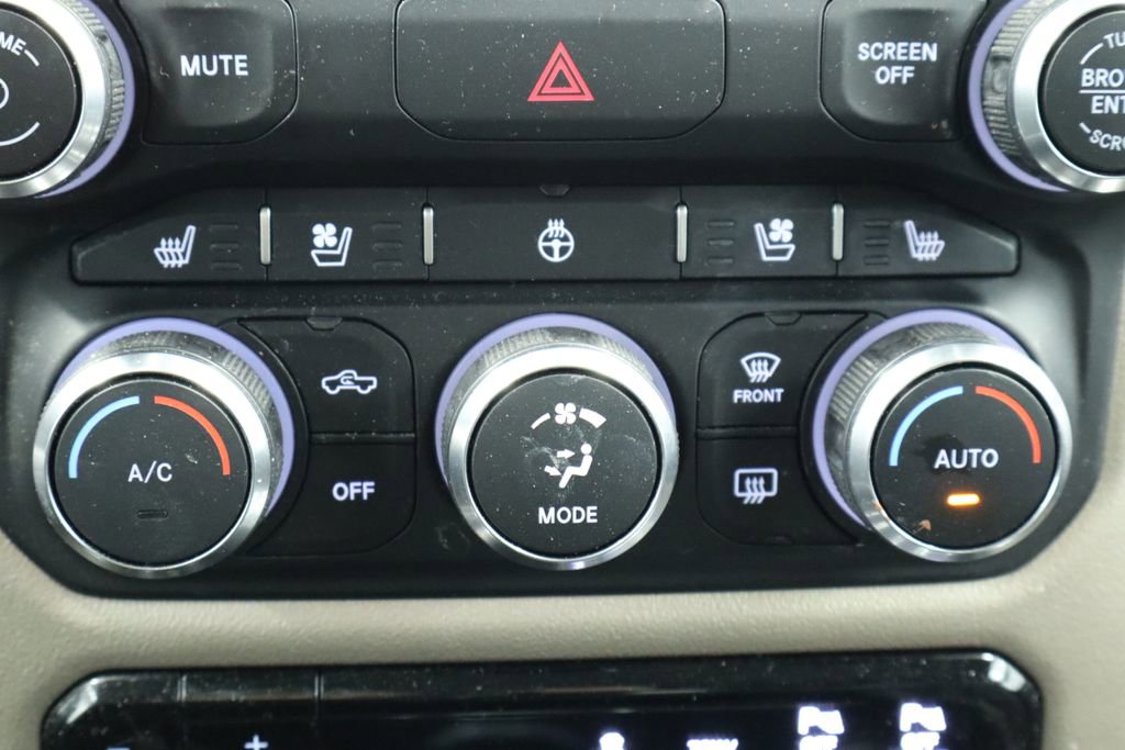 Used 2022 RAM 1500 Laramie AWD/4WD image 45