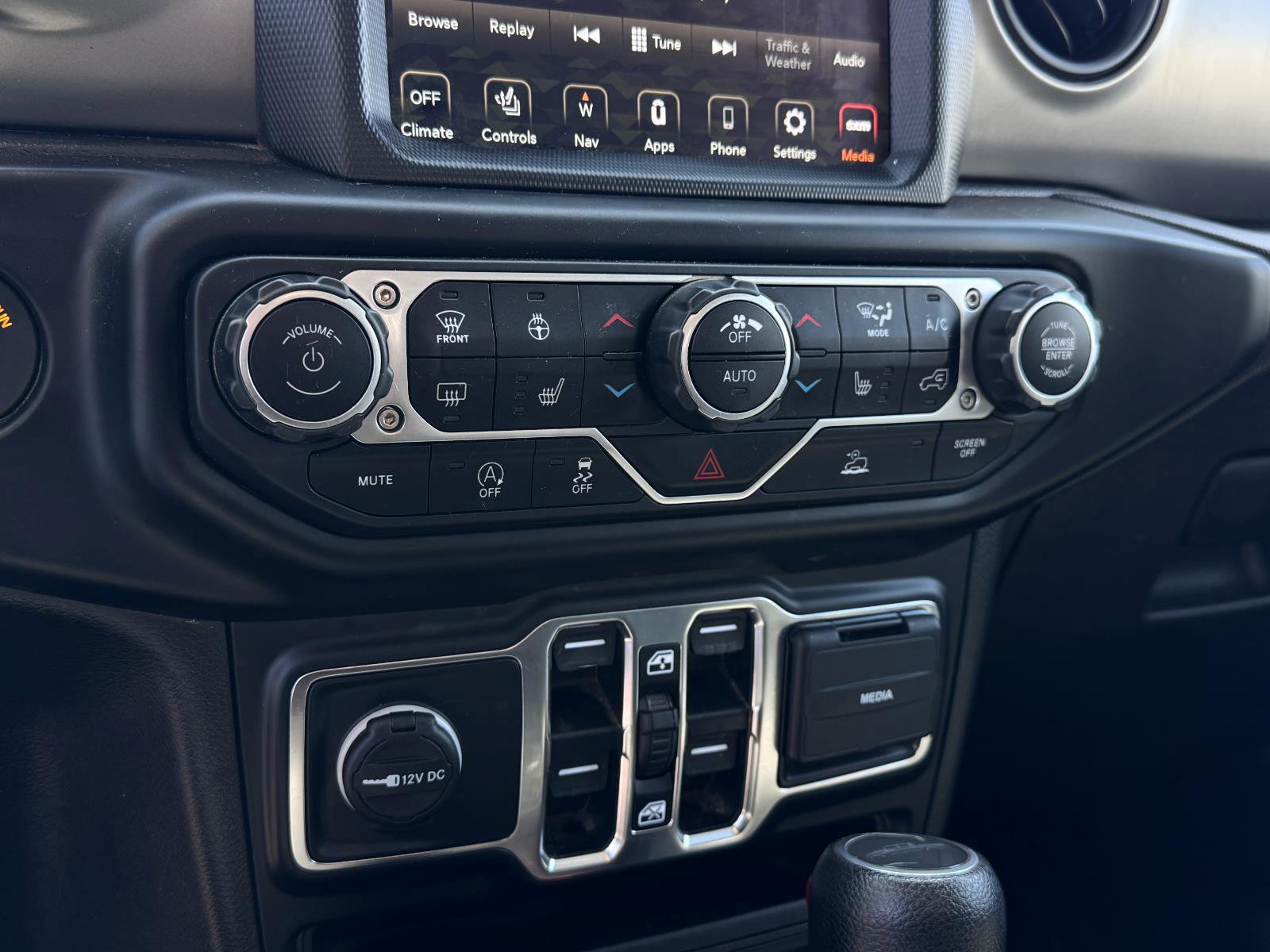 Used 2021 Jeep Gladiator Willys image 19