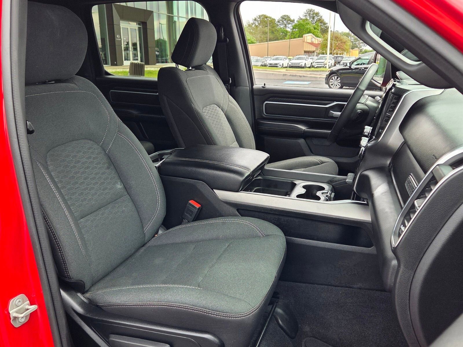 Used 2025 RAM 1500 Big Horn AWD/4WD image 17