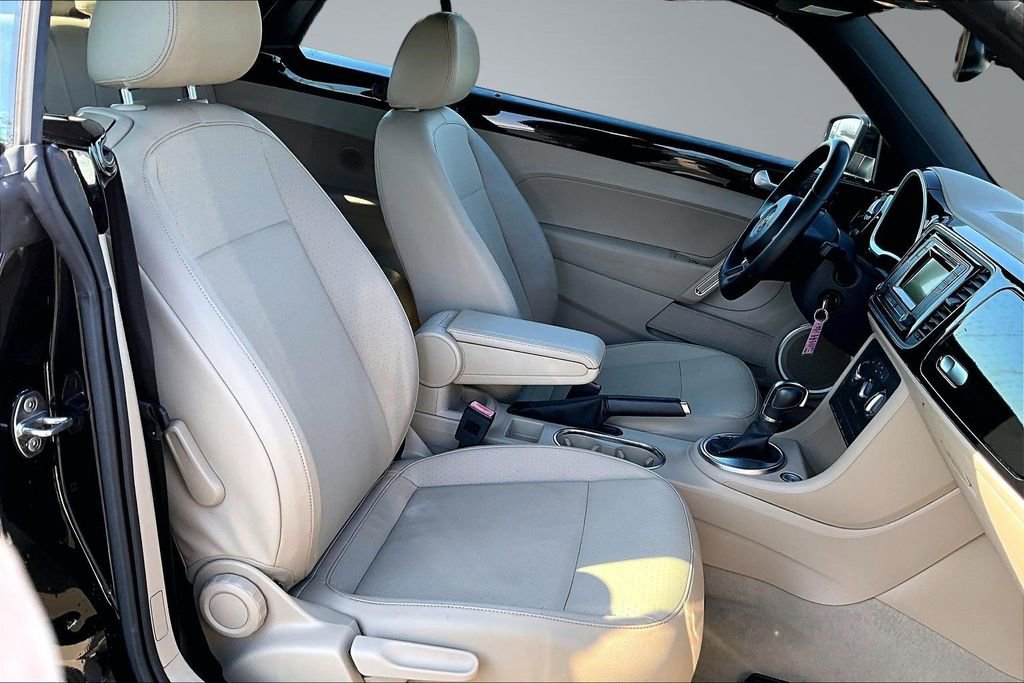 Used 2016 Volkswagen Beetle 1.8T S image 7