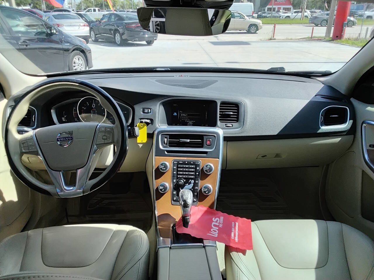 Used 2016 Volvo S60 T5 Inscription Platinum image 9