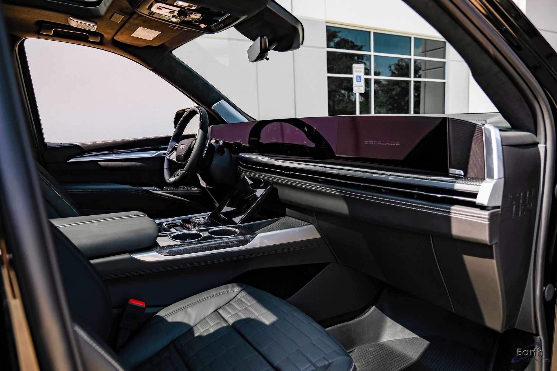 Used 2025 Cadillac Escalade V image 43