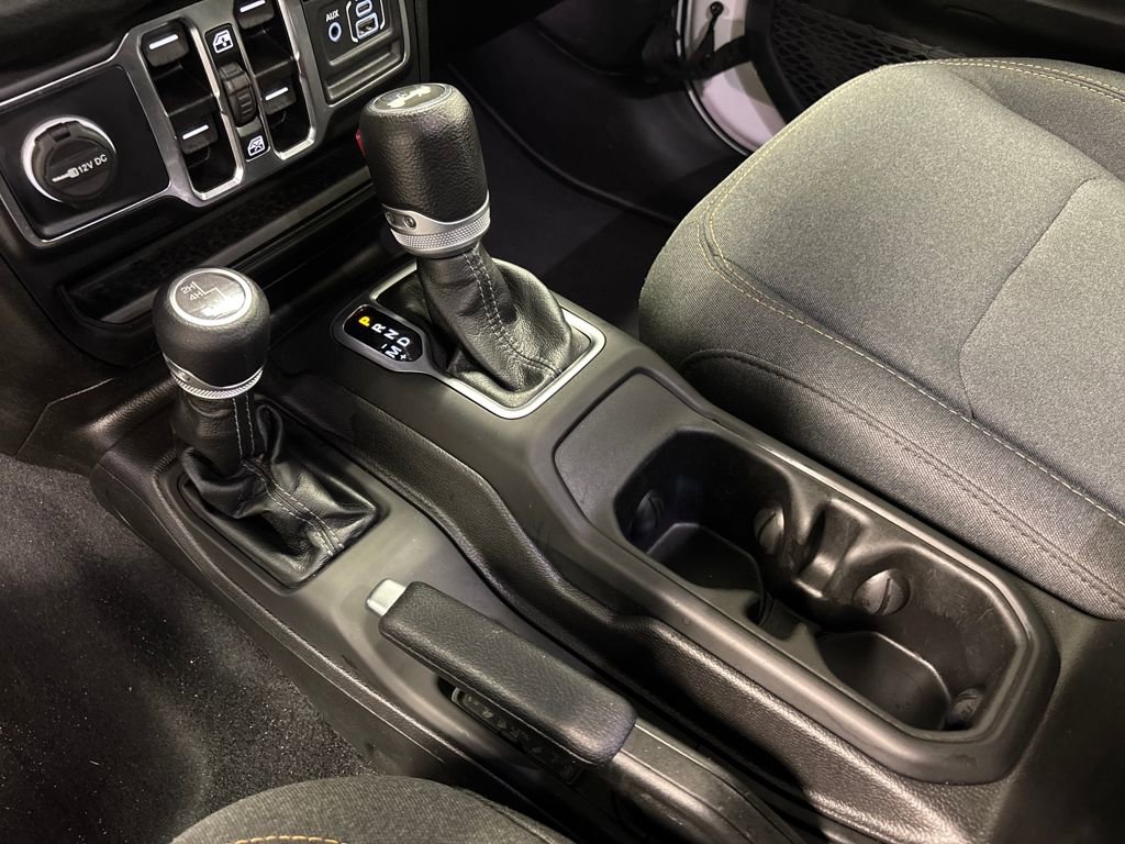 Used 2024 Jeep Wrangler Sport S image 38