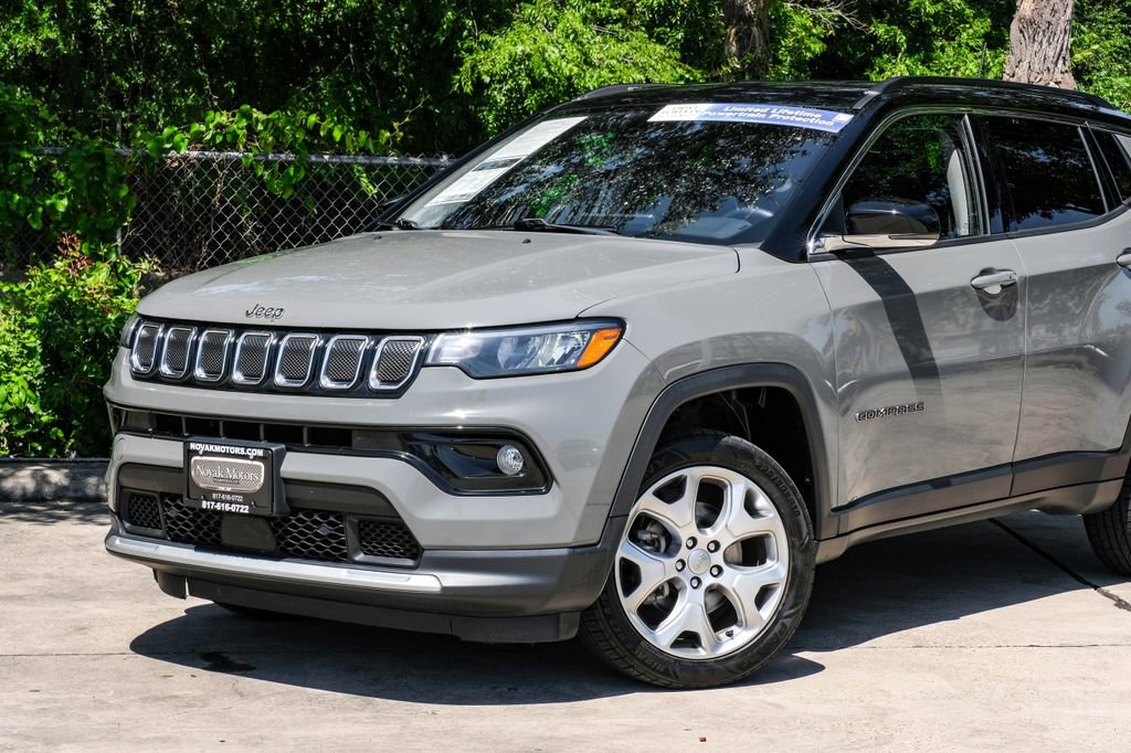 Used 2022 Jeep Compass Limited image 12