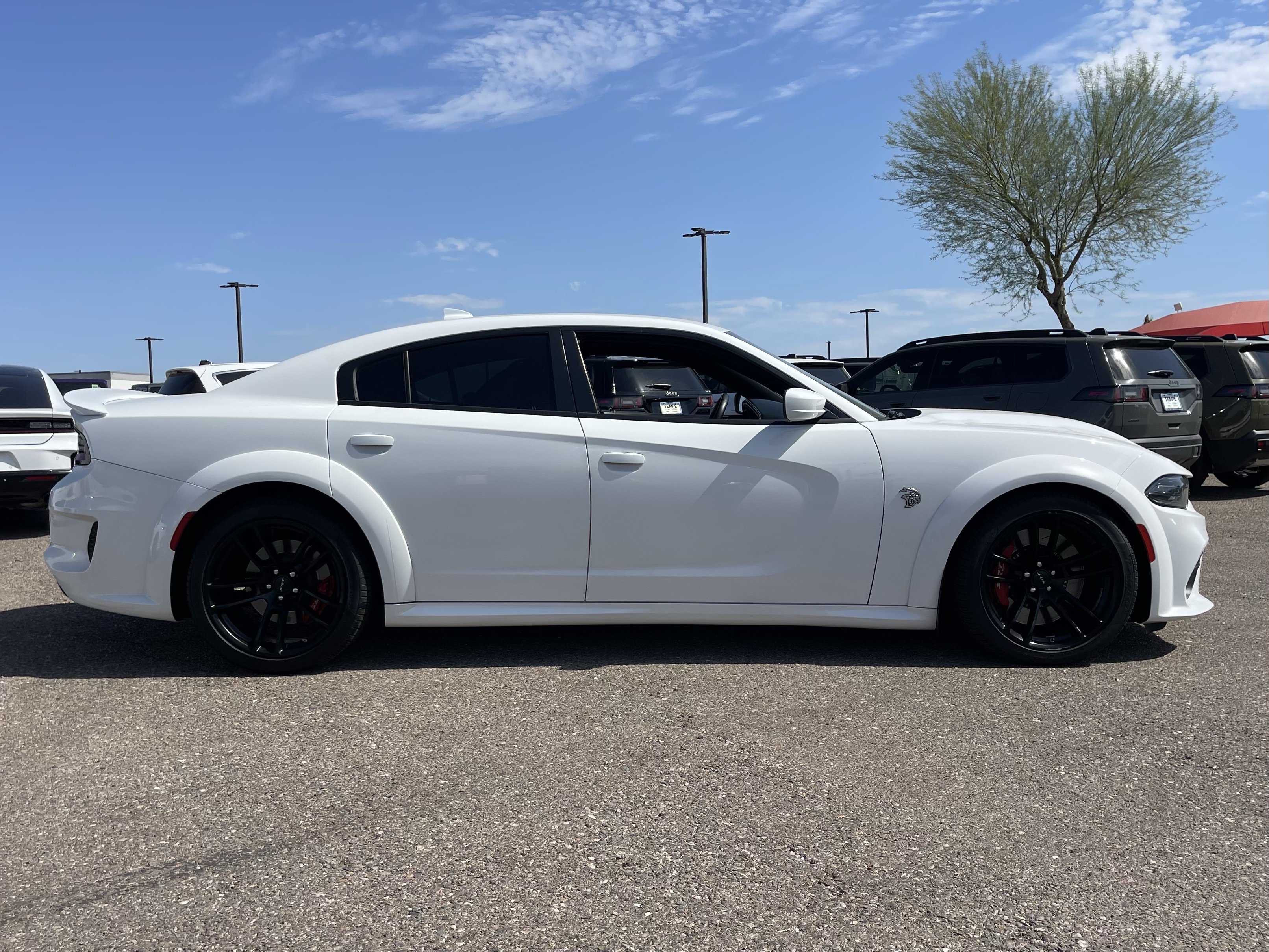 Used 2022 Dodge Charger SRT Hellcat RWD image 6