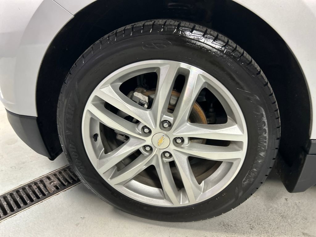 Used 2021 Chevrolet Equinox Premier FWD image 9