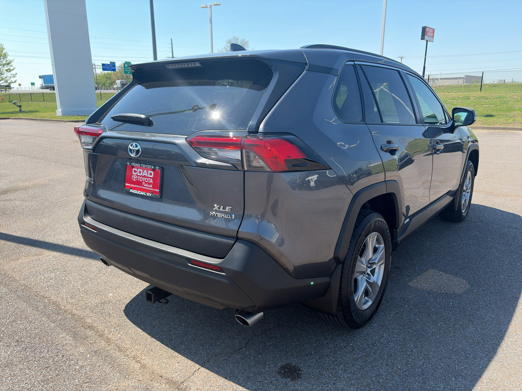 Used 2022 Toyota RAV4 XLE image 5