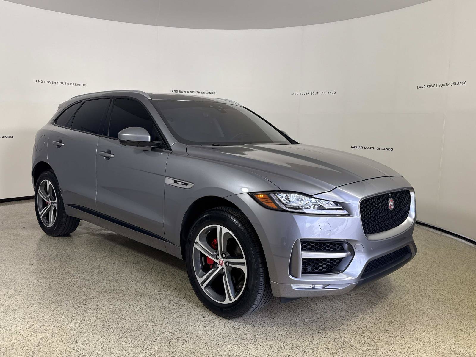 Used 2020 Jaguar F-PACE R-Sport AWD/4WD image 7