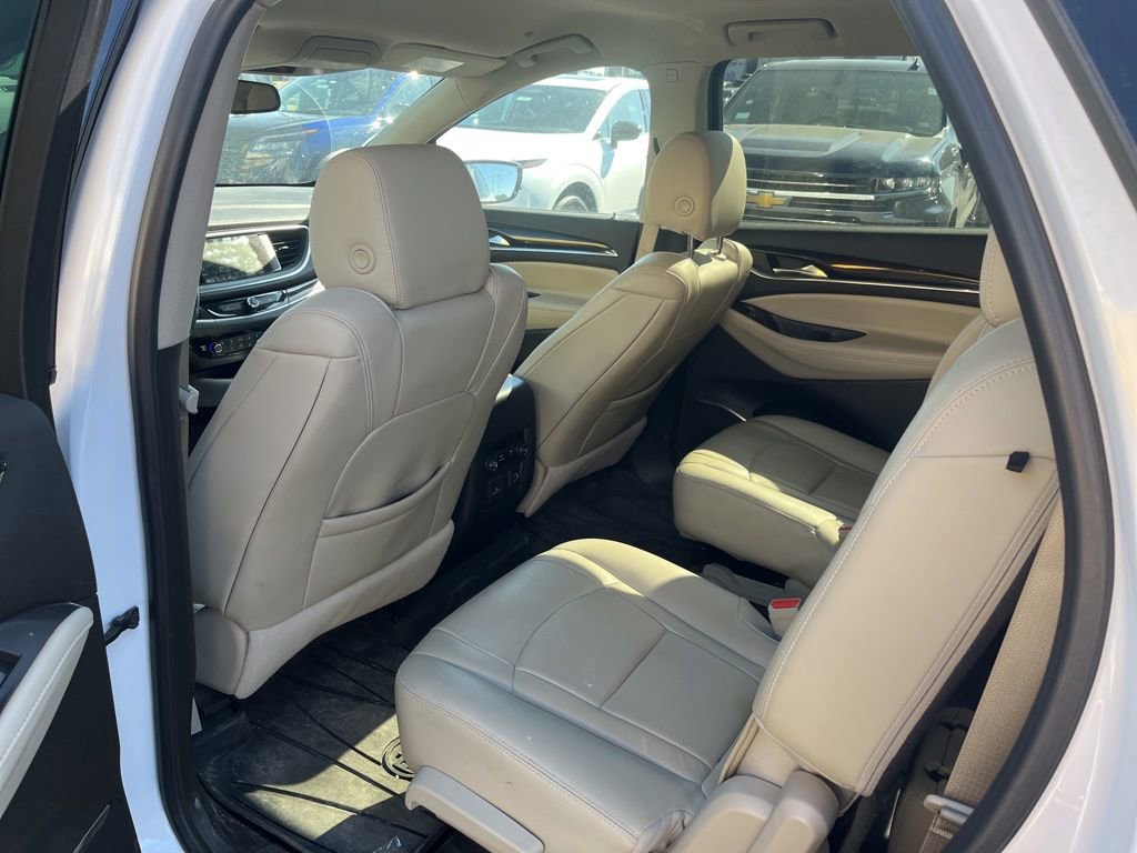 Used 2021 Buick Enclave Essence w/ Sound and Sites Package AWD/4WD image 23