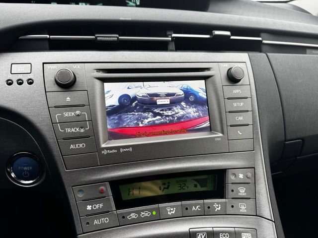 Used 2014 Toyota Prius Three image 4