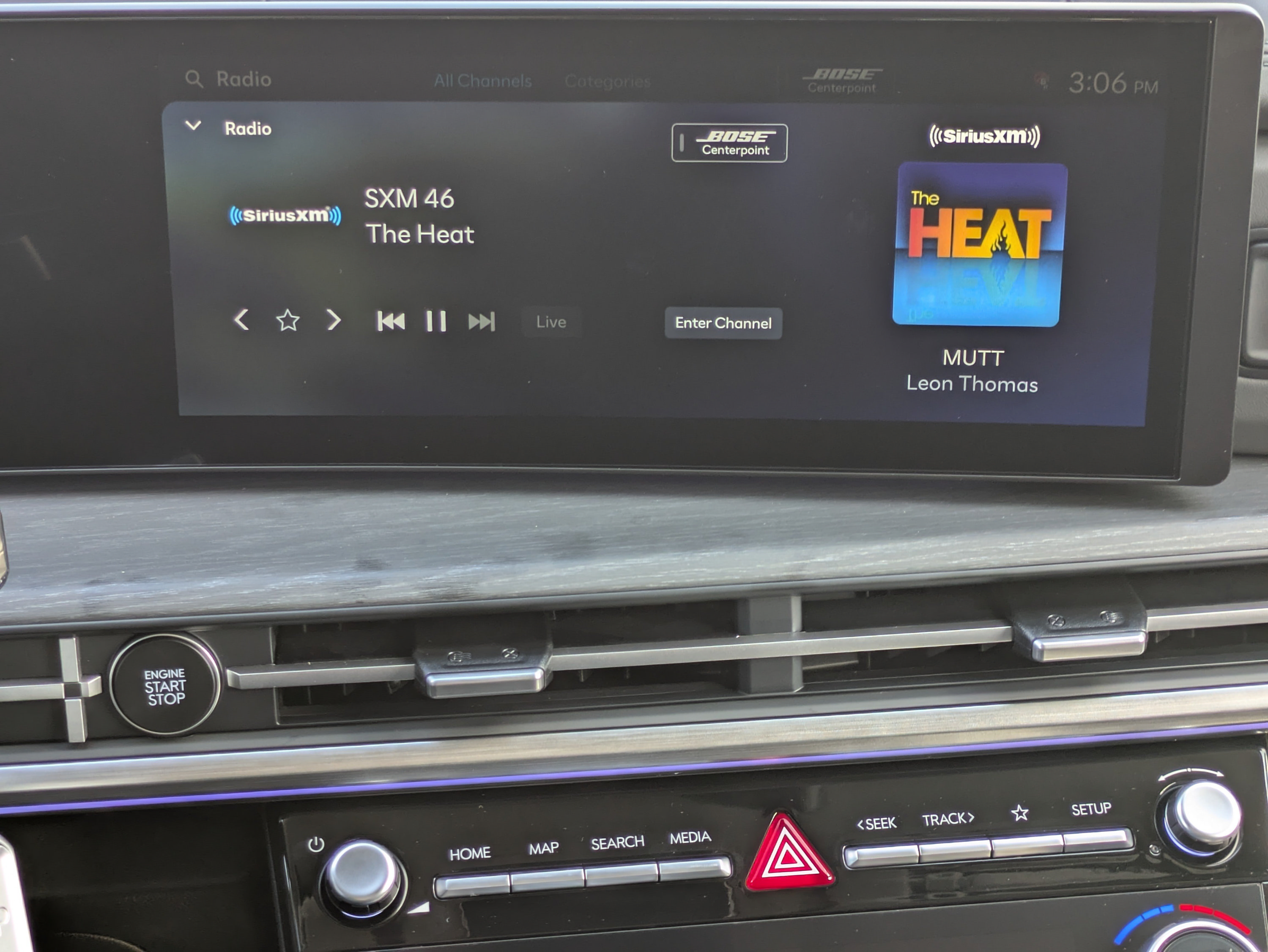 New 2027 Hyundai Santa Fe Limited FWD image 17