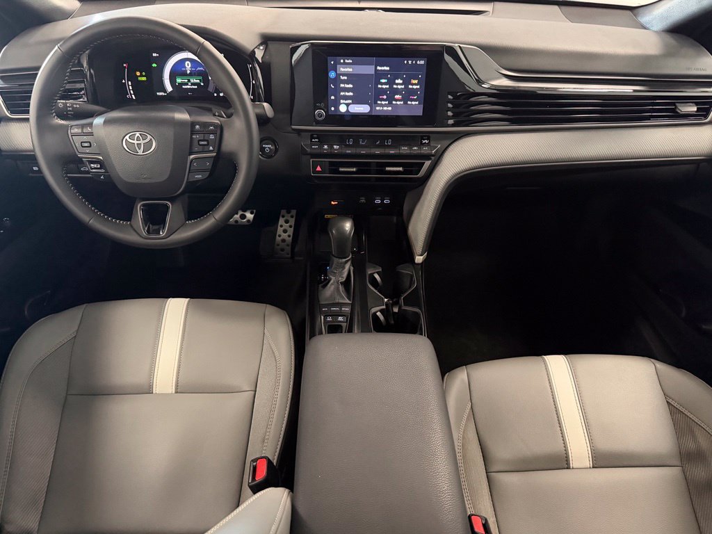 Used 2026 Toyota Camry SE w/ Convenience Package FWD image 15