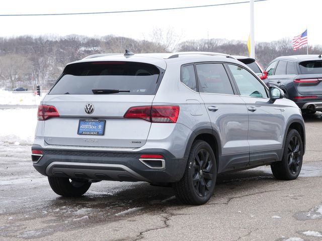 Certified 2023 Volkswagen Taos SE w/ Black Wheel Package image 7