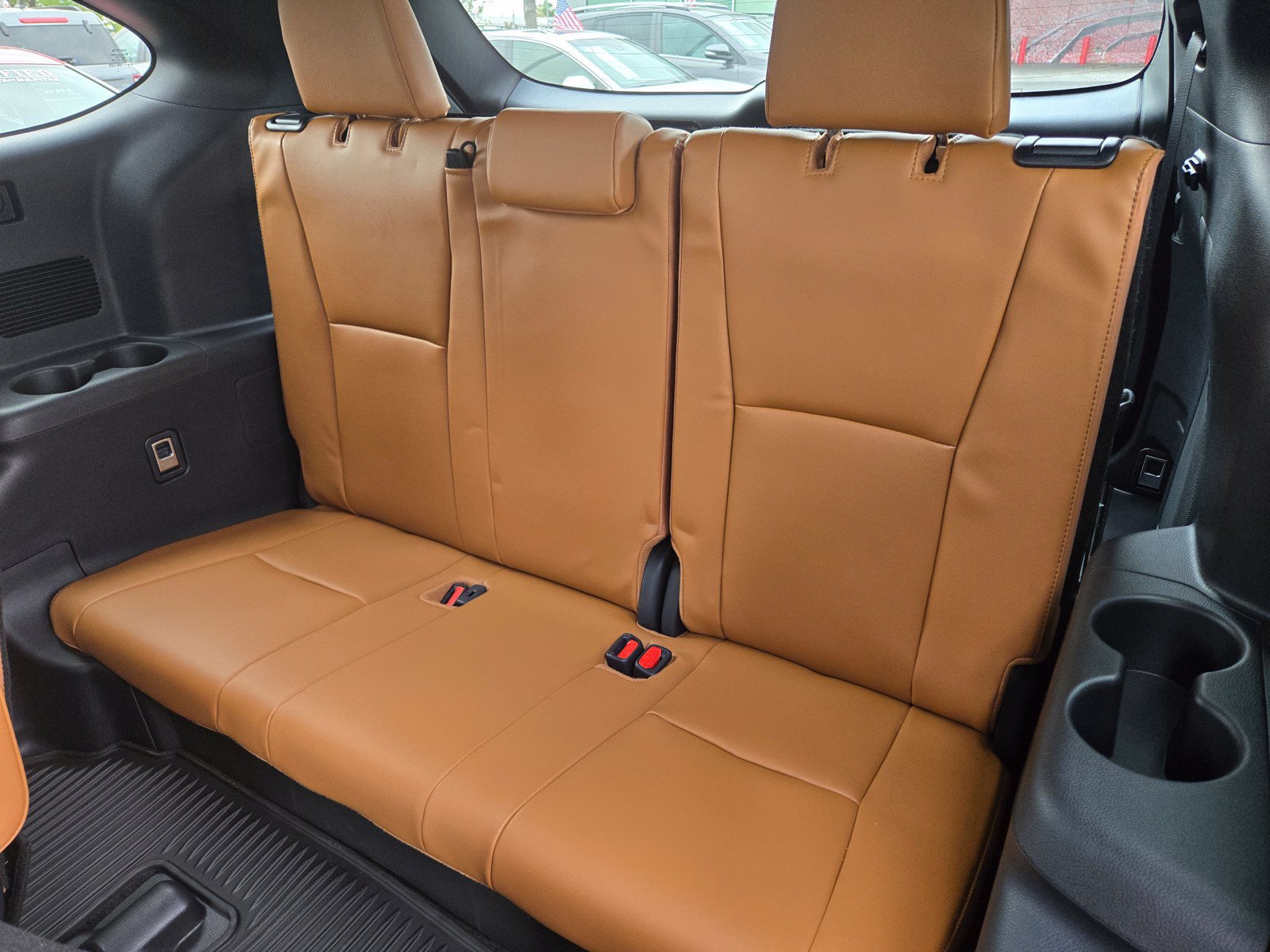 New 2026 Toyota Highlander Platinum AWD/4WD image 9