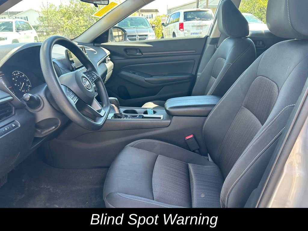 Used 2024 Nissan Altima 2.5 S FWD image 15
