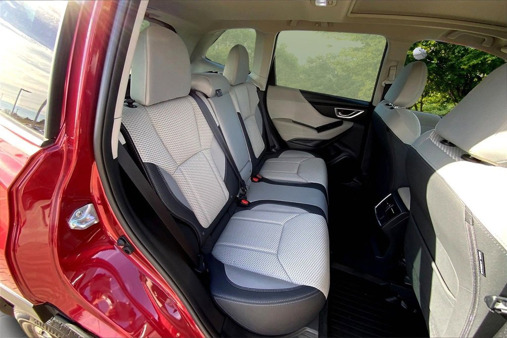 Used 2024 Subaru Forester Premium image 25