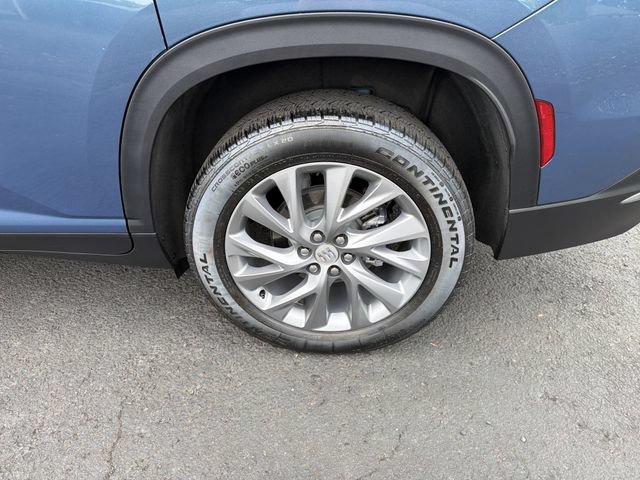 Certified 2025 Buick Enclave Preferred FWD image 30