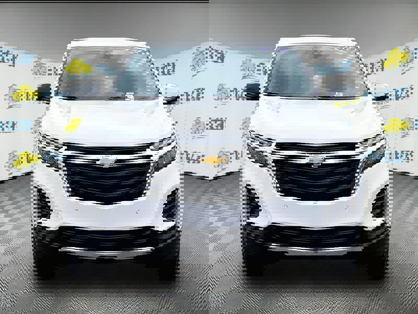 Used 2024 Chevrolet Equinox LT image 2