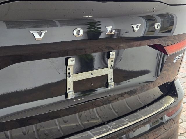 Certified 2023 Volvo XC60 B5 Core w/ Climate Package image 10