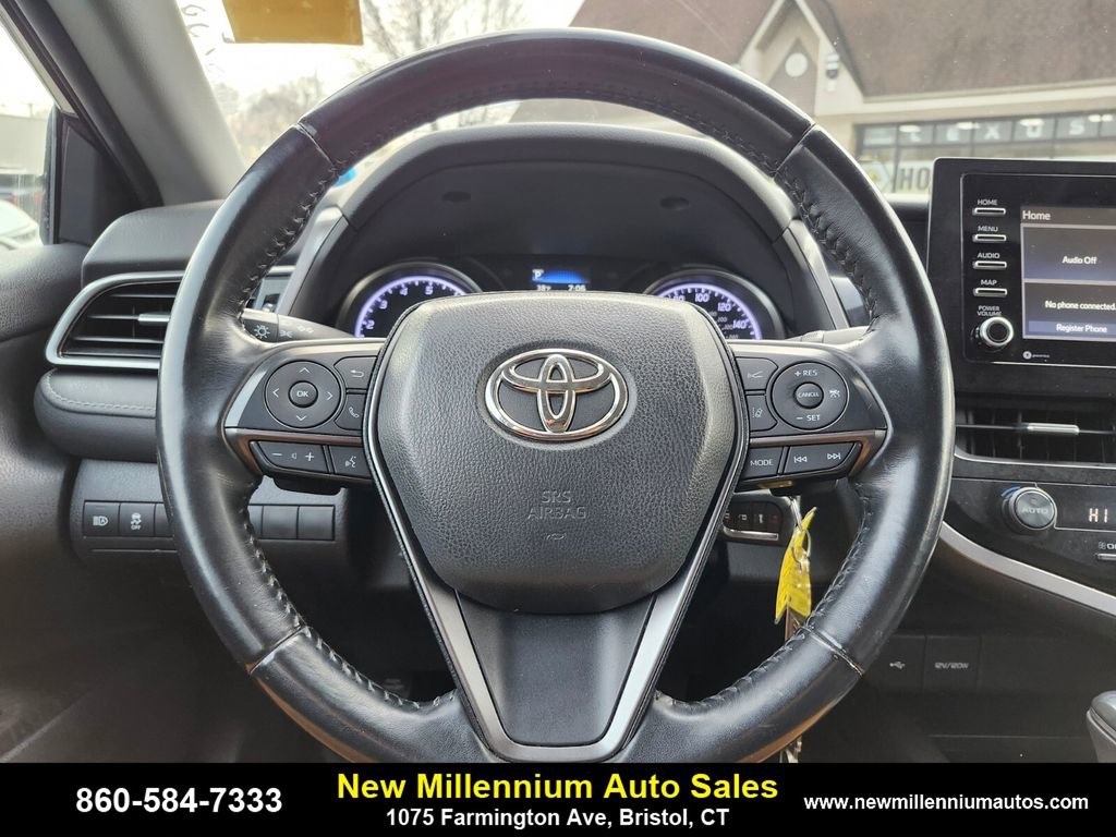 Used 2021 Toyota Camry SE image 24