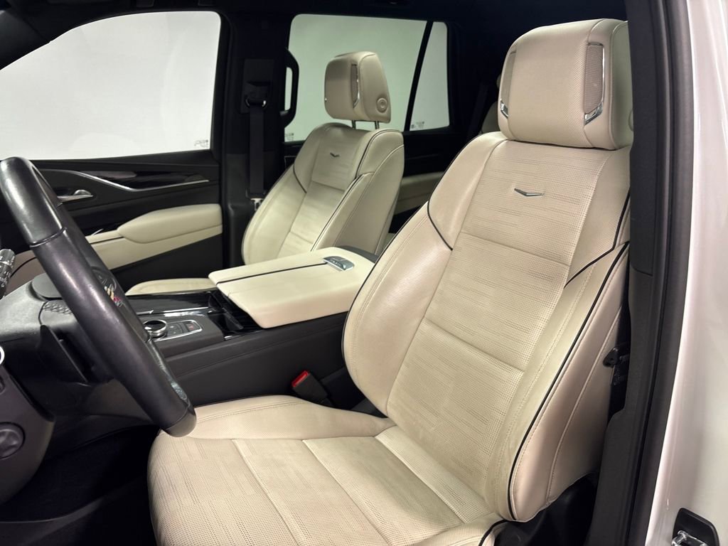 Certified 2023 Cadillac Escalade Sport w/ LPO, ONYX Package image 28