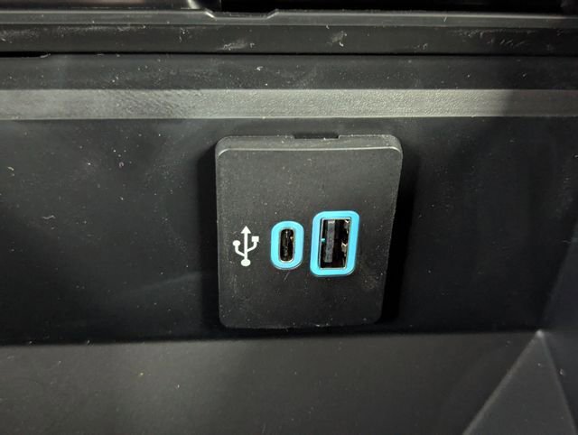 New 2026 Ford F250 Lariat w/ Black Appearance Package image 23