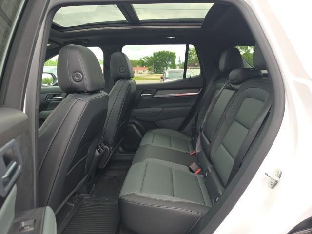 New 2026 GMC Terrain AT4 AWD/4WD image 32