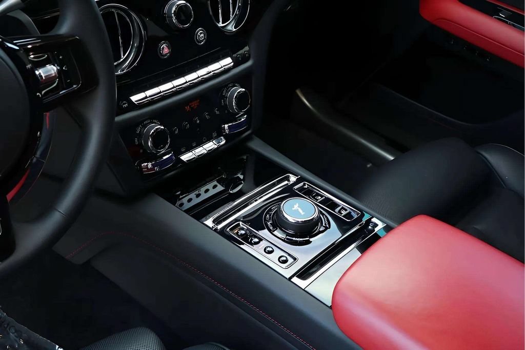 Certified 2024 Rolls-Royce Ghost w/ Ghost Package AWD/4WD image 15