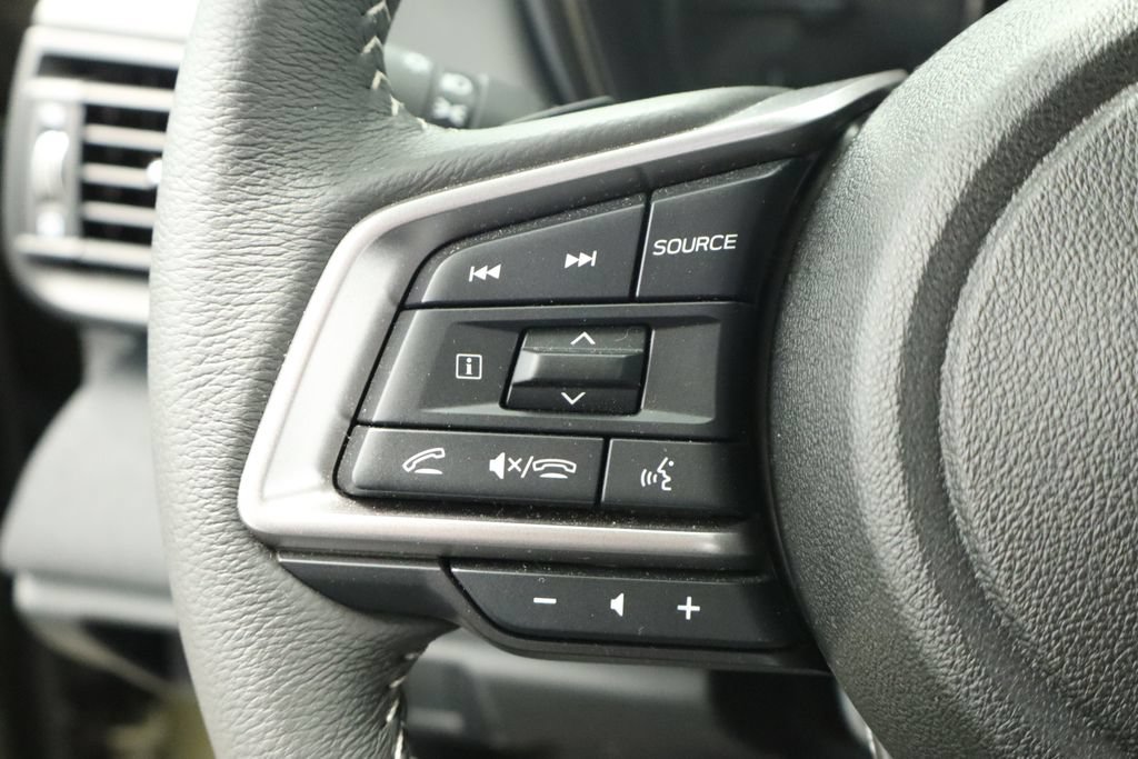 Used 2025 Subaru Outback Premium AWD/4WD image 35