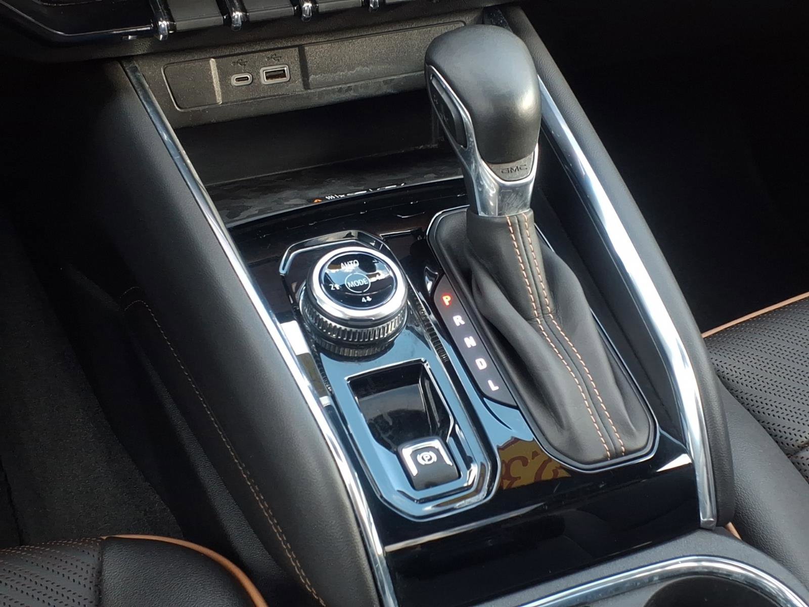 Certified 2023 GMC Canyon AT4 w/ LPO, Sports Bar Package image 19