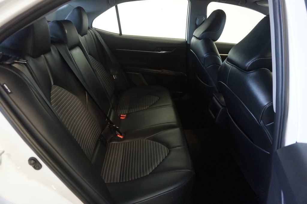 Used 2024 Toyota Camry SE image 21