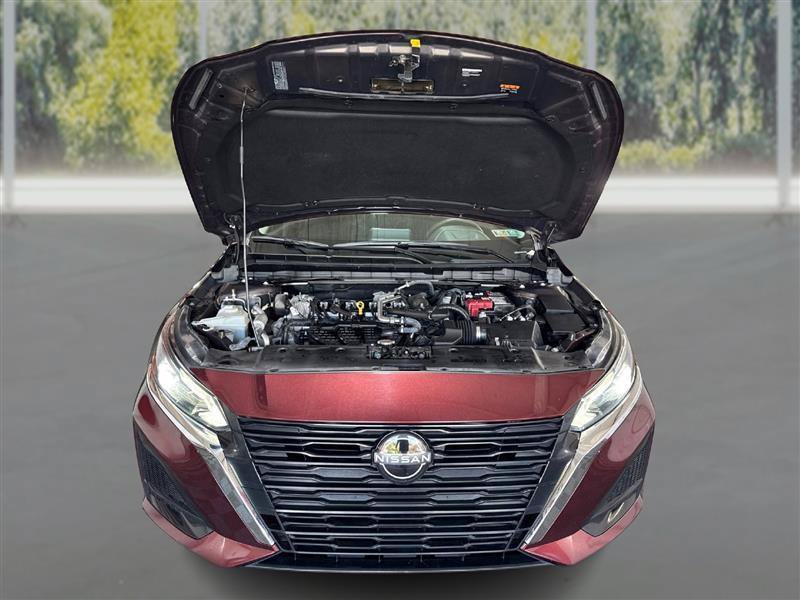 Used 2024 Nissan Altima 2.5 SV FWD image 11