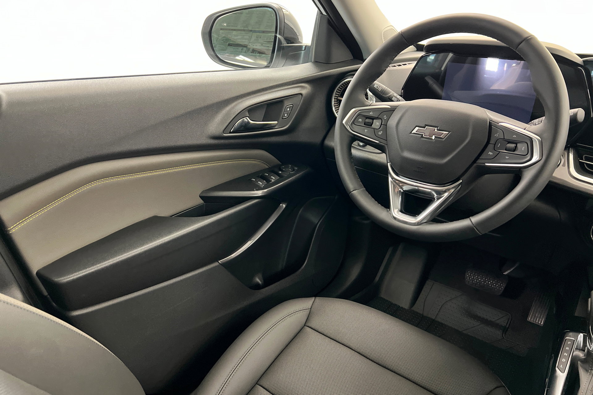 New 2025 Chevrolet Trax ACTIV w/ Driver Confidence Package image 12