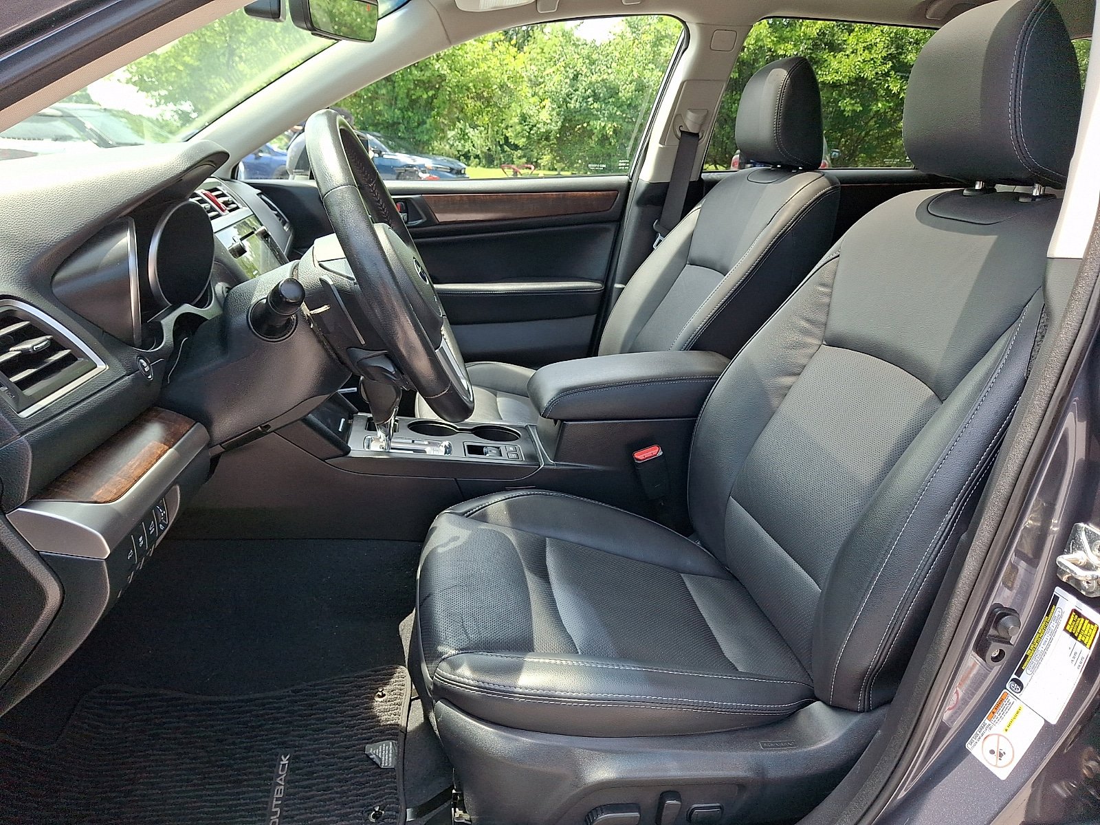 Used 2017 Subaru Outback 3.6R Limited AWD/4WD image 13