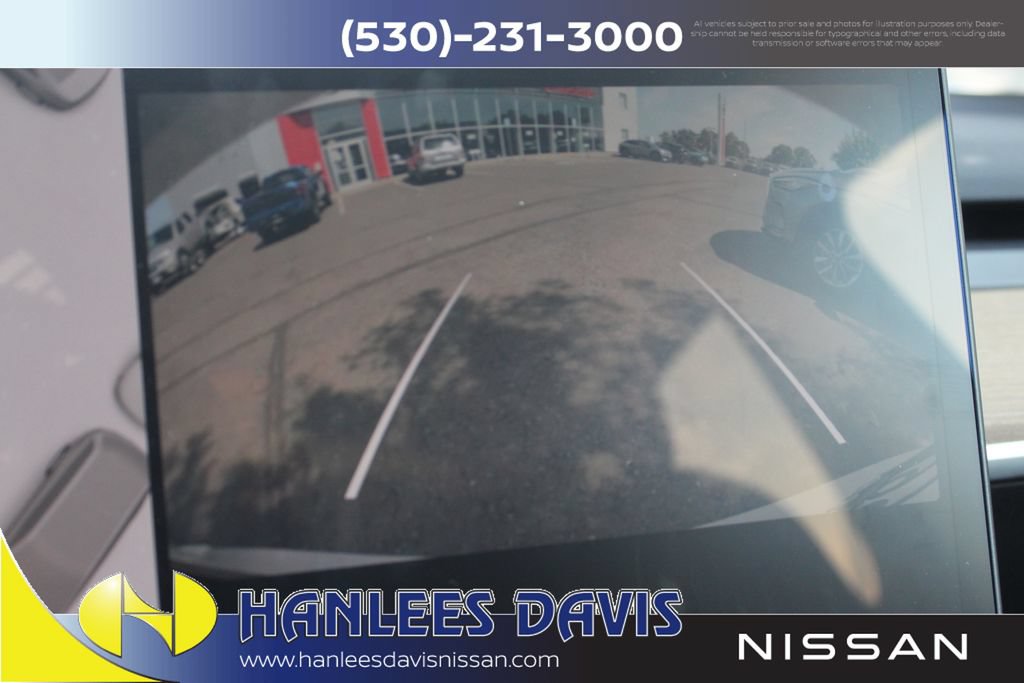 Used 2021 Tesla Model Y Long Range AWD/4WD image 25